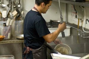 Quit Qui Oc Golf Course and Restaurant Dishwashers wanted