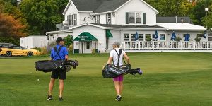 Quit Qui Oc Golf Course and Restaurant Couples Golfing