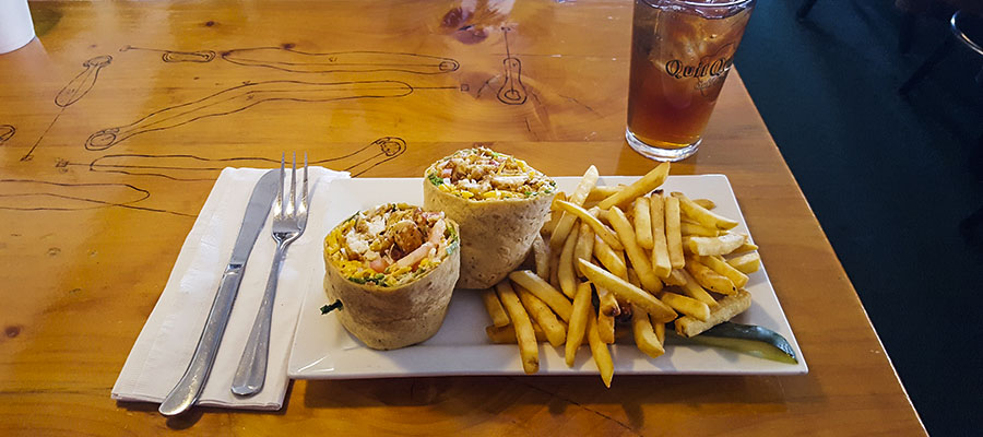Quit Qui Oc Golf and Restaurant Southwest Wrap with Fries