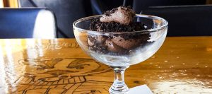 Quit Qui Oc Golf and Restaurant Desert Chocolate Ice Cream